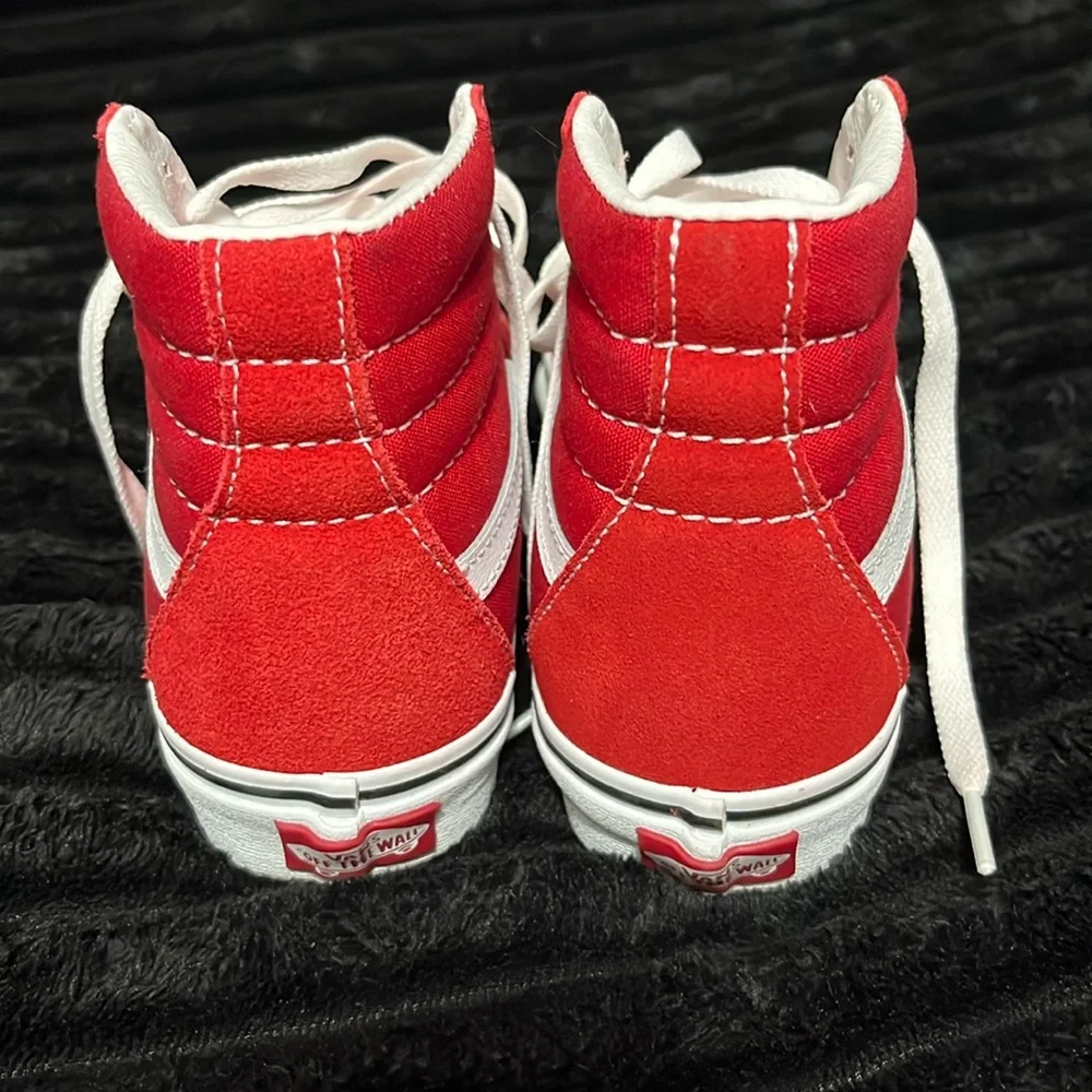 Red vans - Picture 4 of 4